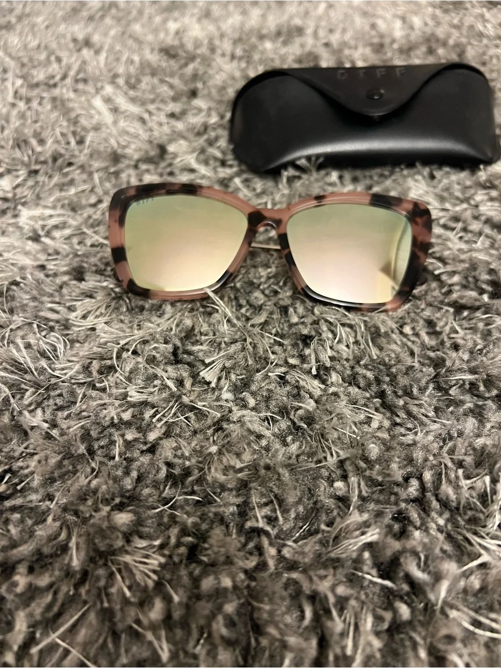 Diff Eyewear Tortoise Pink Mirrored Polarized Sunglasses